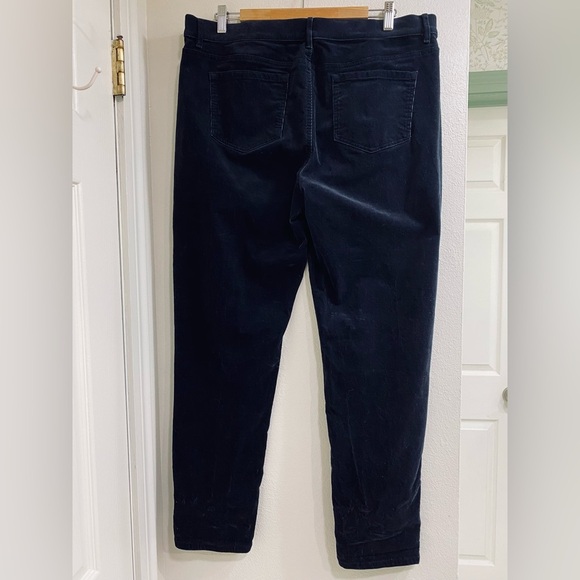 J. Jill Black Straight Leg Corduroy Pull on Pants size Large - Picture 5 of 7